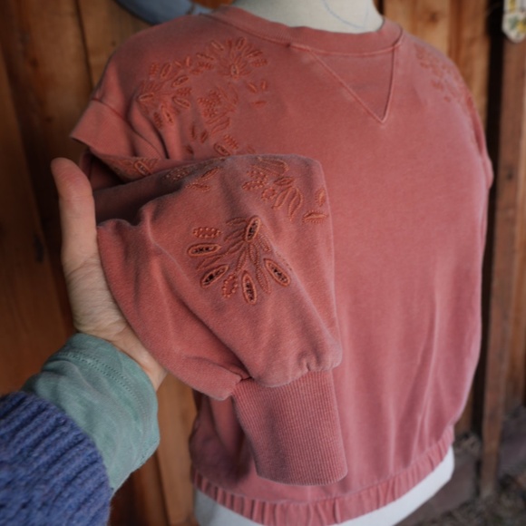 Democracy Long Sleeve Flange Shoulder Mineral Wash Sweatshirt In Toasted Pumpkin - Picture 5 of 17
